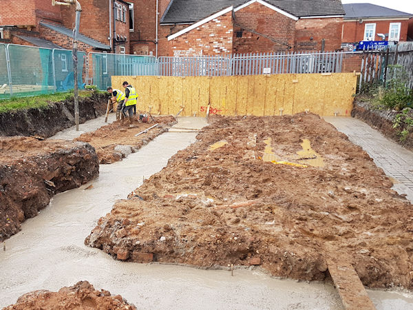 Principal Contractor installing foundations for large building